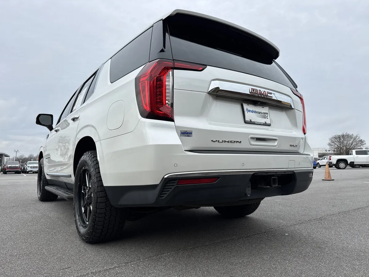 2022 GMC Yukon SLT thumbnail 7