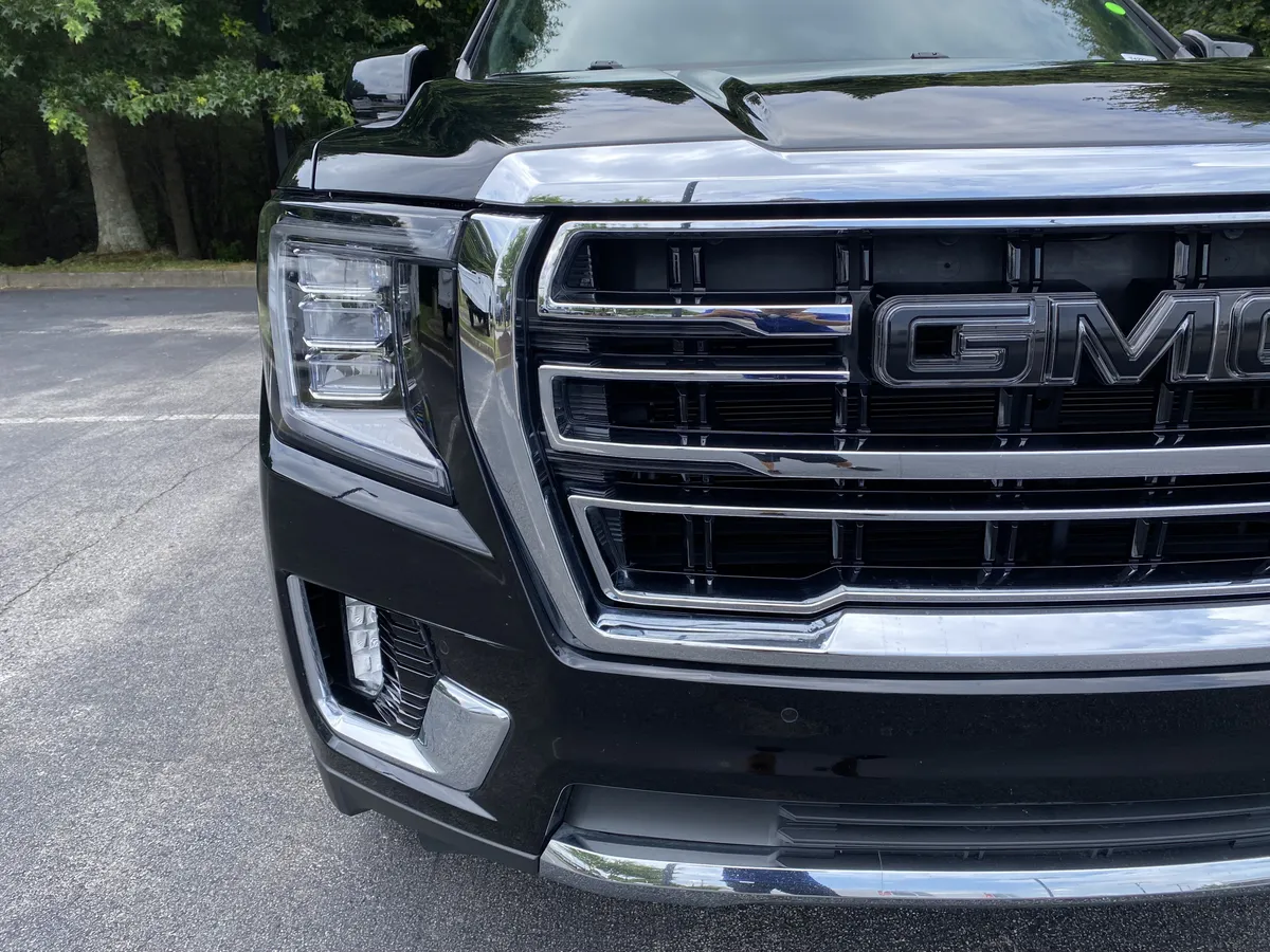 2022 GMC Yukon SLT thumbnail 13