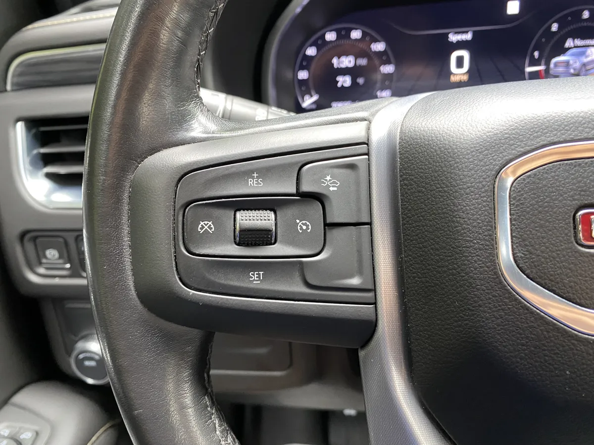 2022 GMC Yukon SLT thumbnail 19