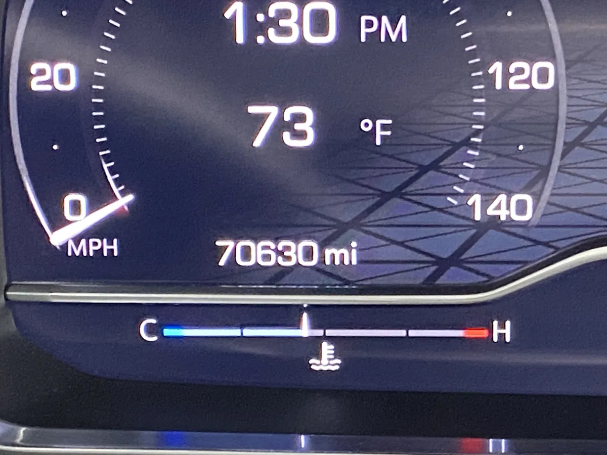 2022 GMC Yukon SLT thumbnail 22