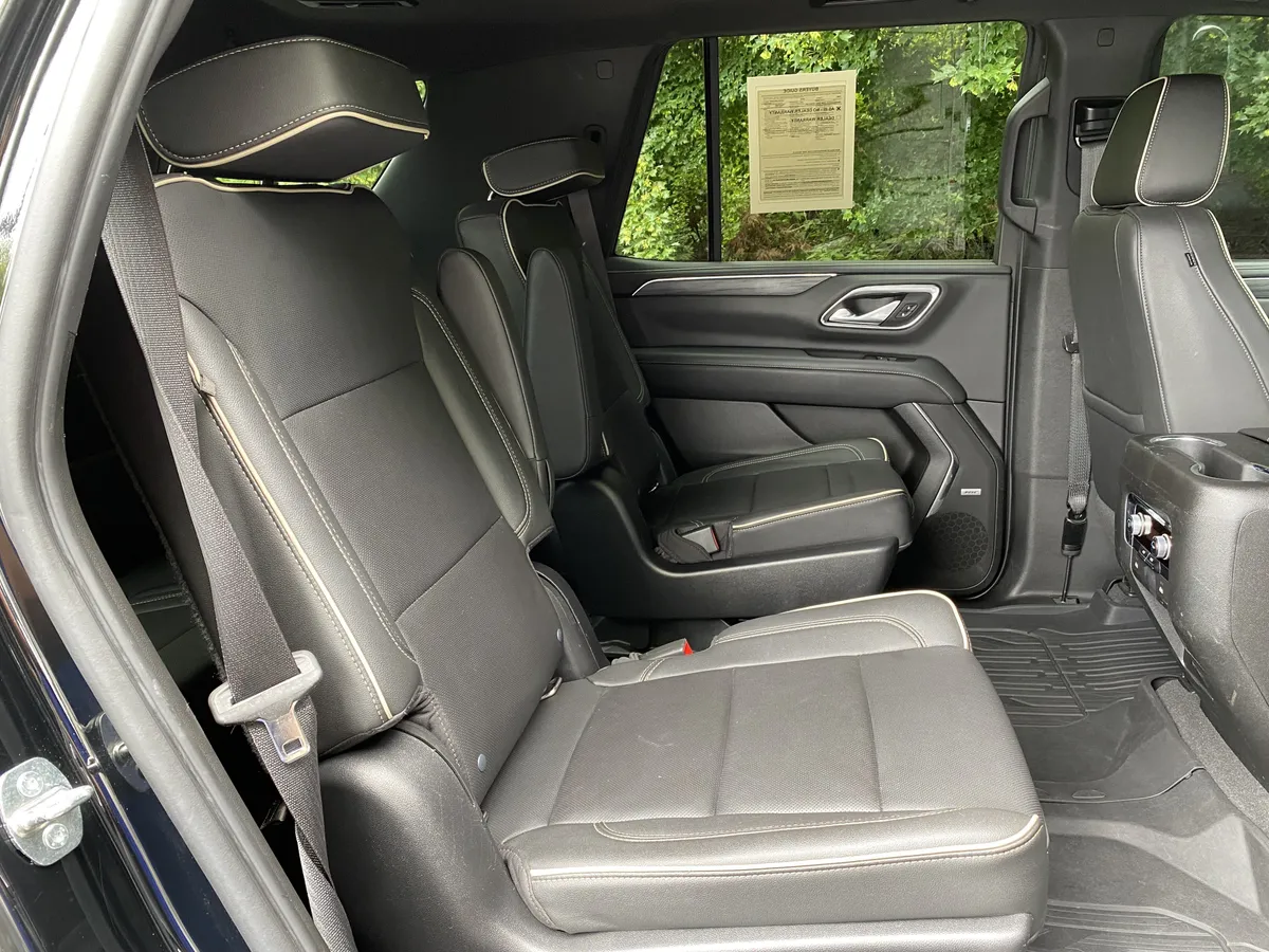 2022 GMC Yukon SLT thumbnail 35