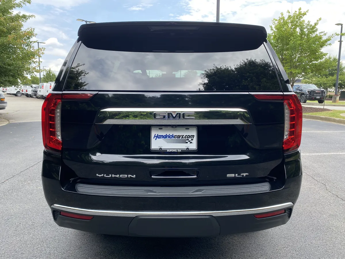 2022 GMC Yukon SLT thumbnail 7