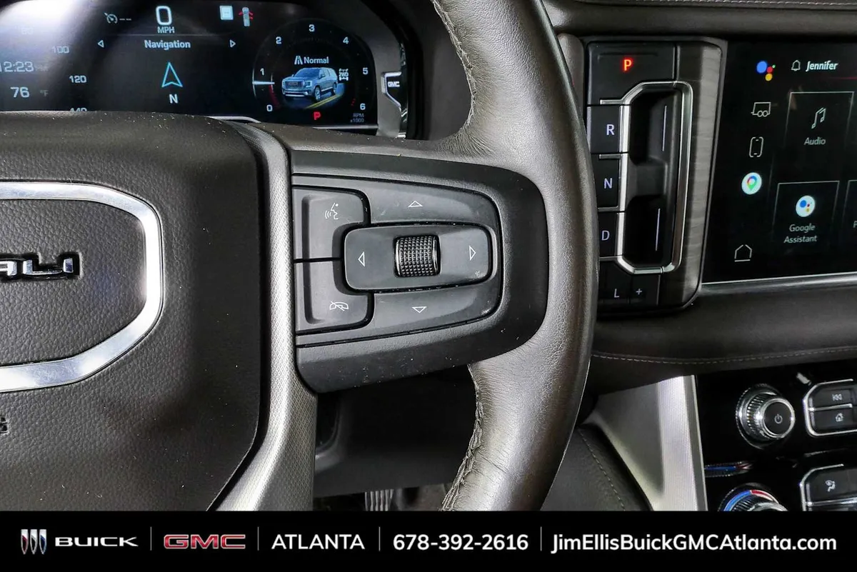 2022 GMC Yukon XL Denali thumbnail 11