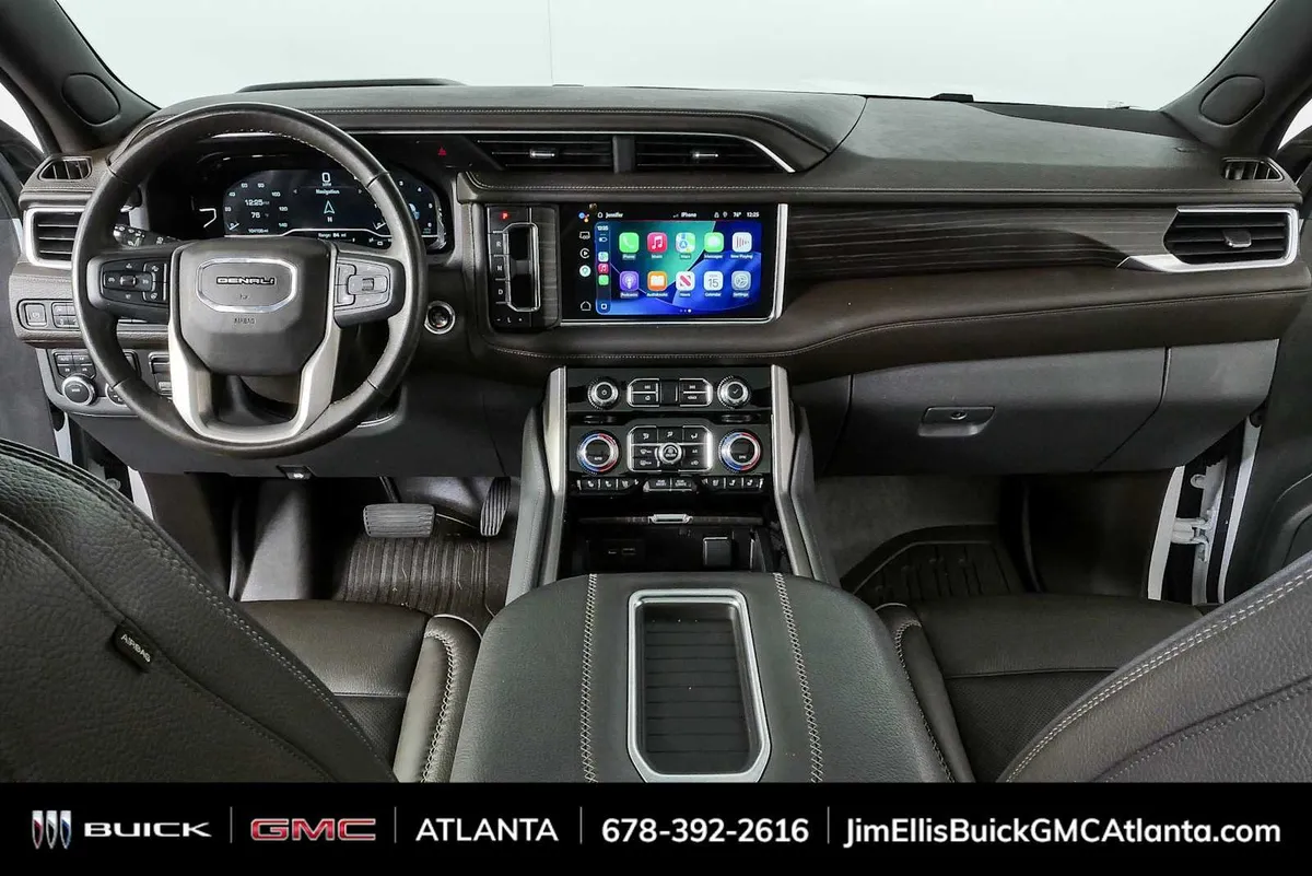 2022 GMC Yukon XL Denali thumbnail 19