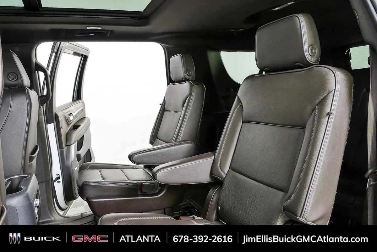 2022 GMC Yukon XL Denali thumbnail 22