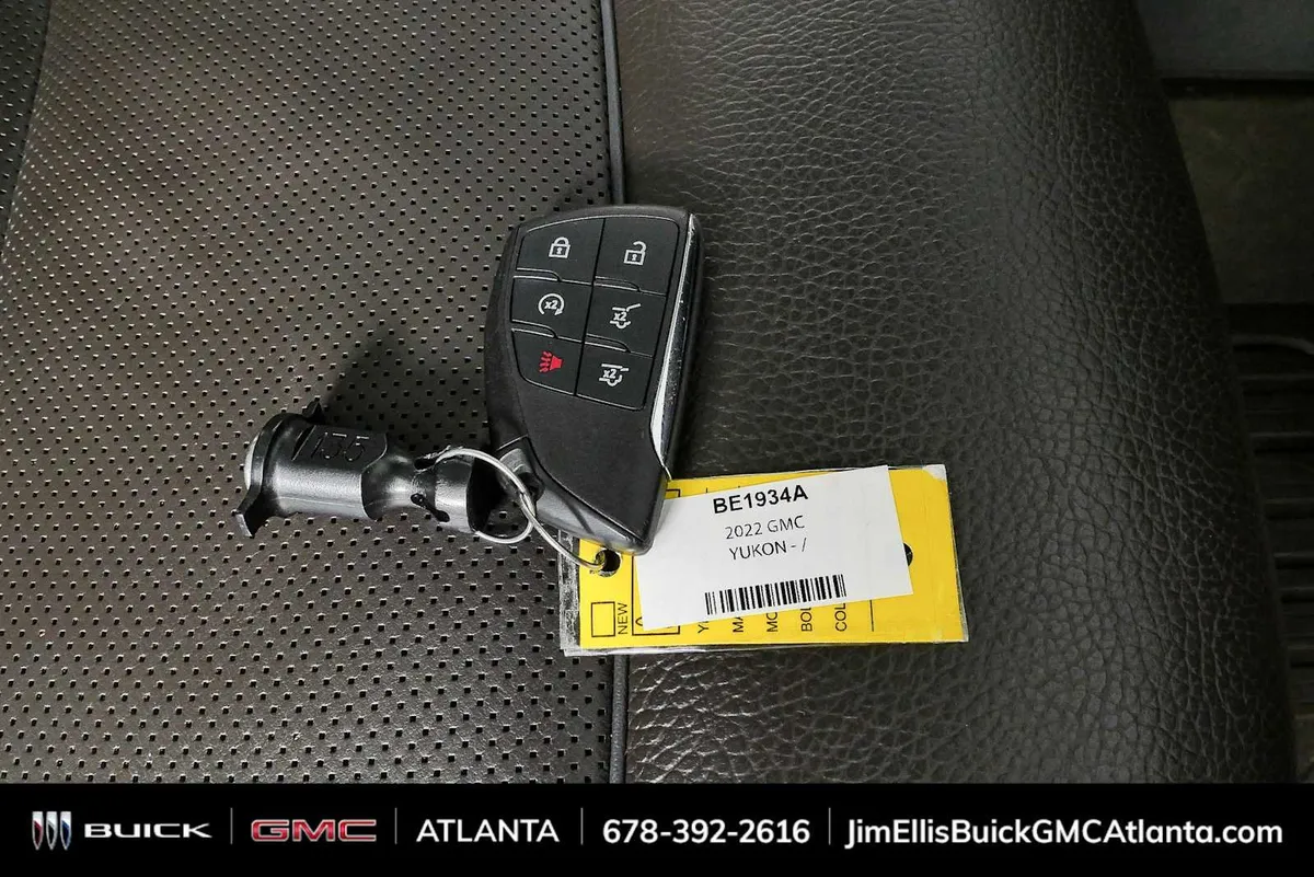 2022 GMC Yukon XL Denali thumbnail 27