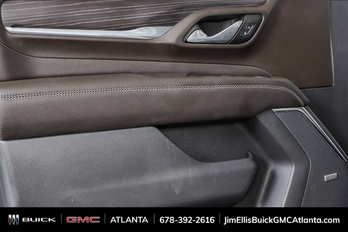 2022 GMC Yukon XL Denali thumbnail 6