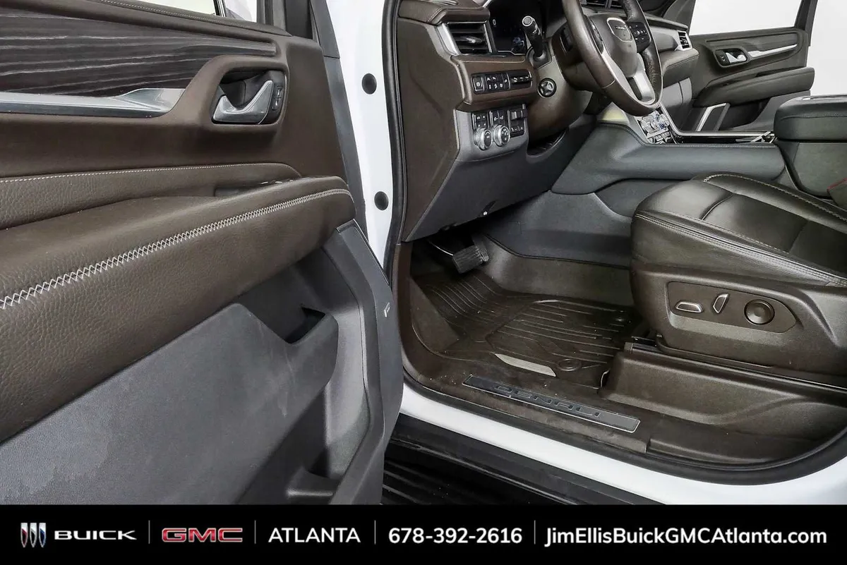 2022 GMC Yukon XL Denali thumbnail 8