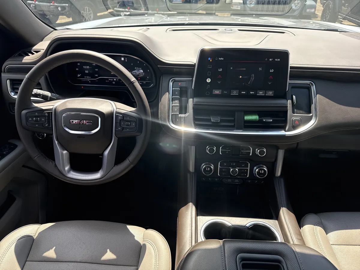 2022 GMC Yukon XL SLT thumbnail 24