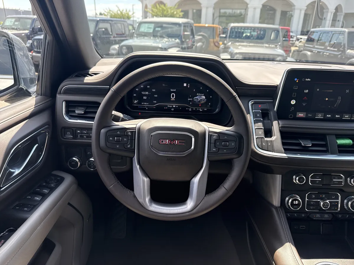 2022 GMC Yukon XL SLT thumbnail 25