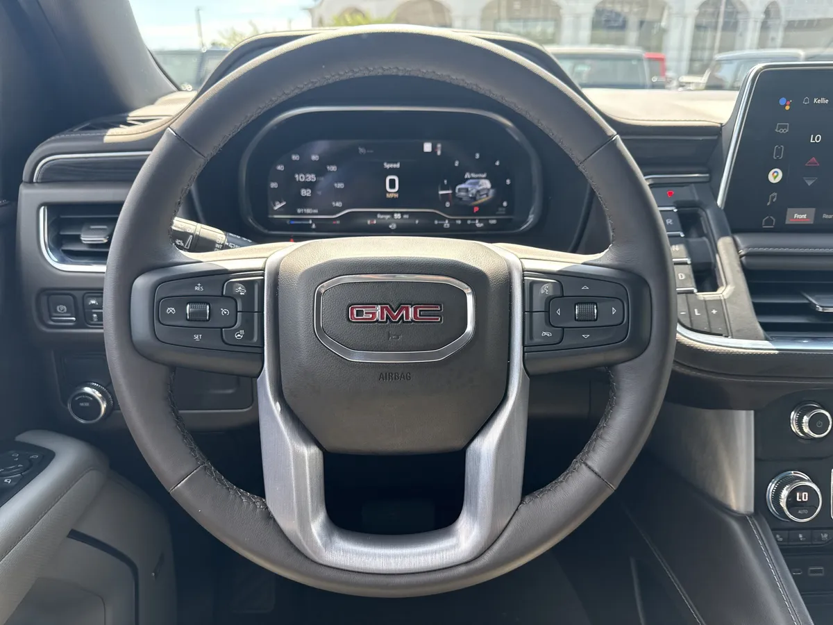 2022 GMC Yukon XL SLT thumbnail 26