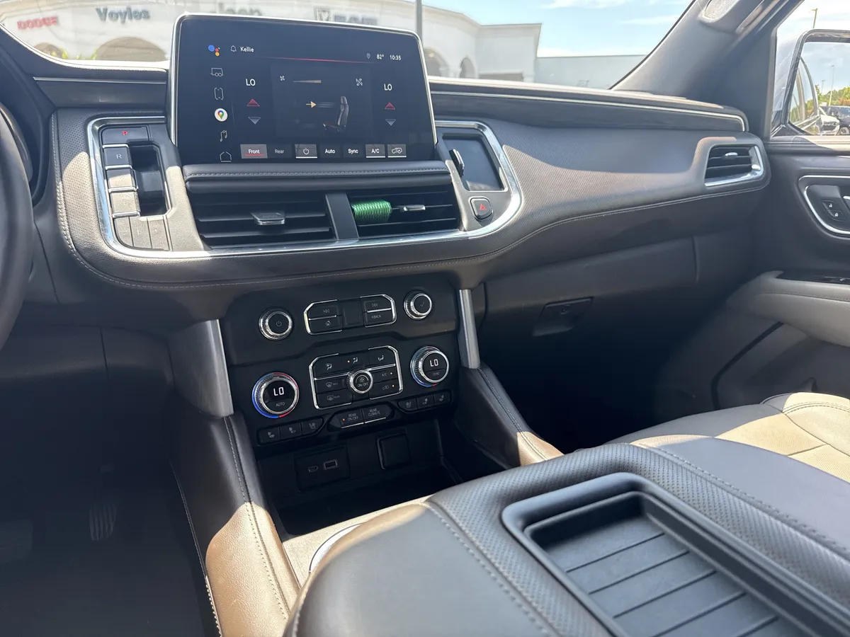 2022 GMC Yukon XL SLT thumbnail 30