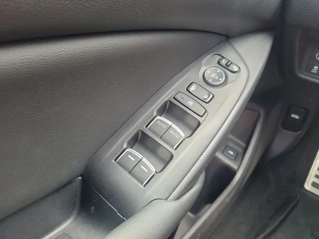 2022 Honda Accord Sport thumbnail 28