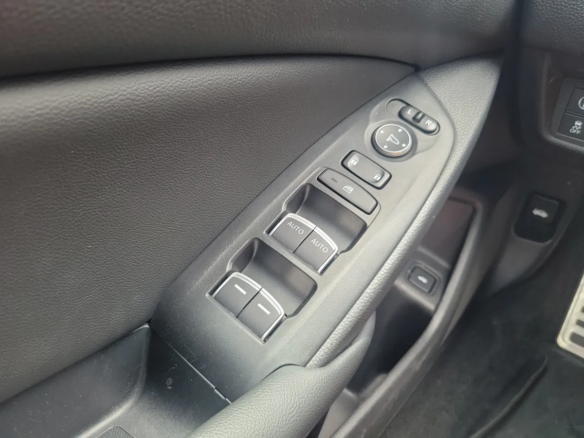 2022 Honda Accord Sport thumbnail 57
