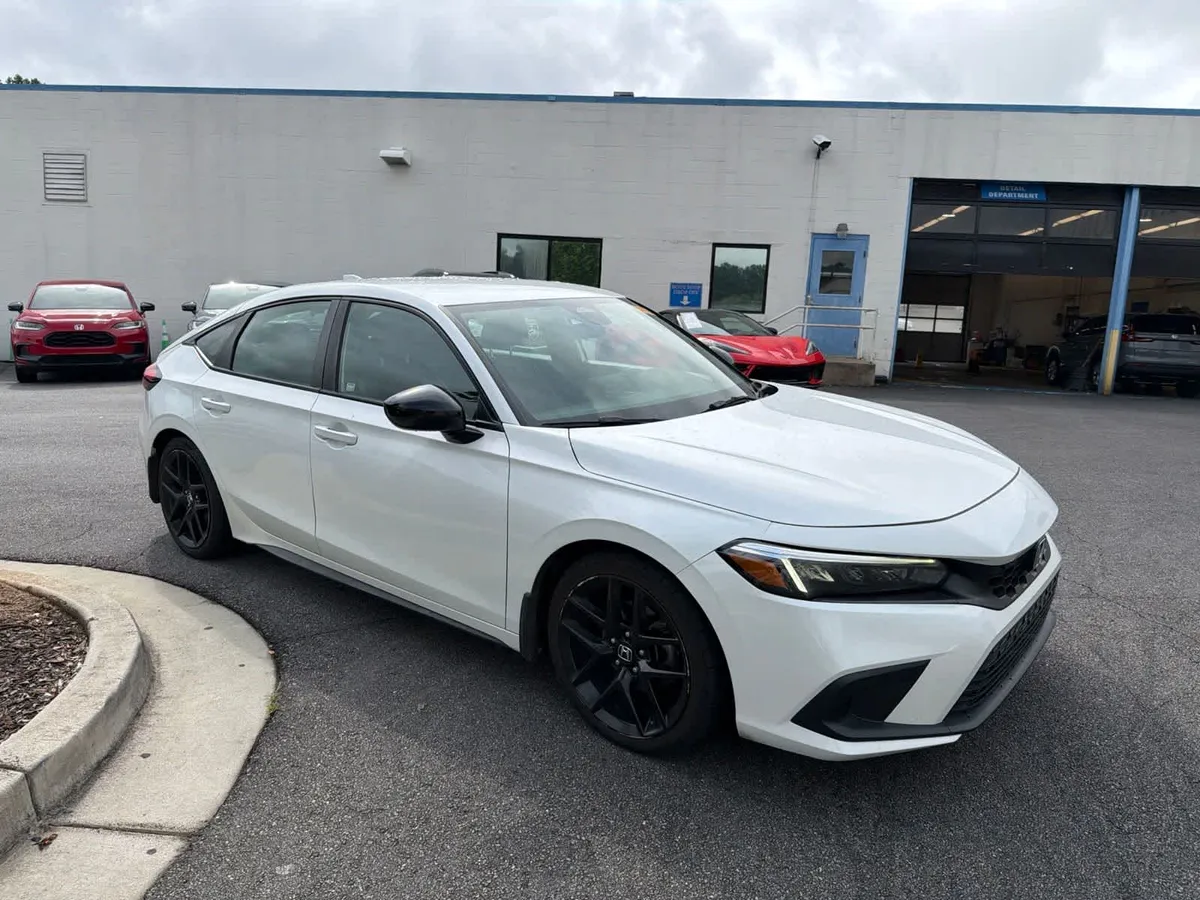 2022 Honda Civic Sport thumbnail 12