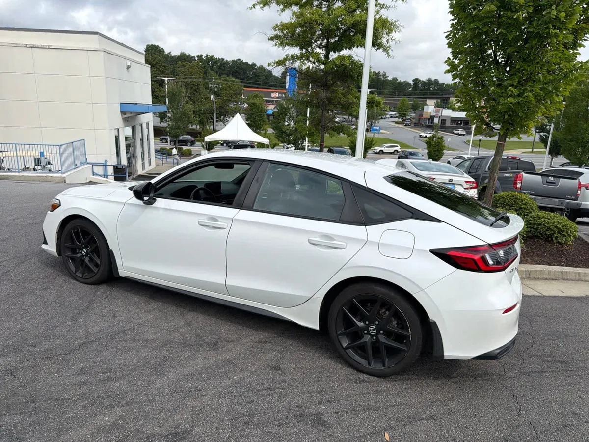 2022 Honda Civic Sport thumbnail 7