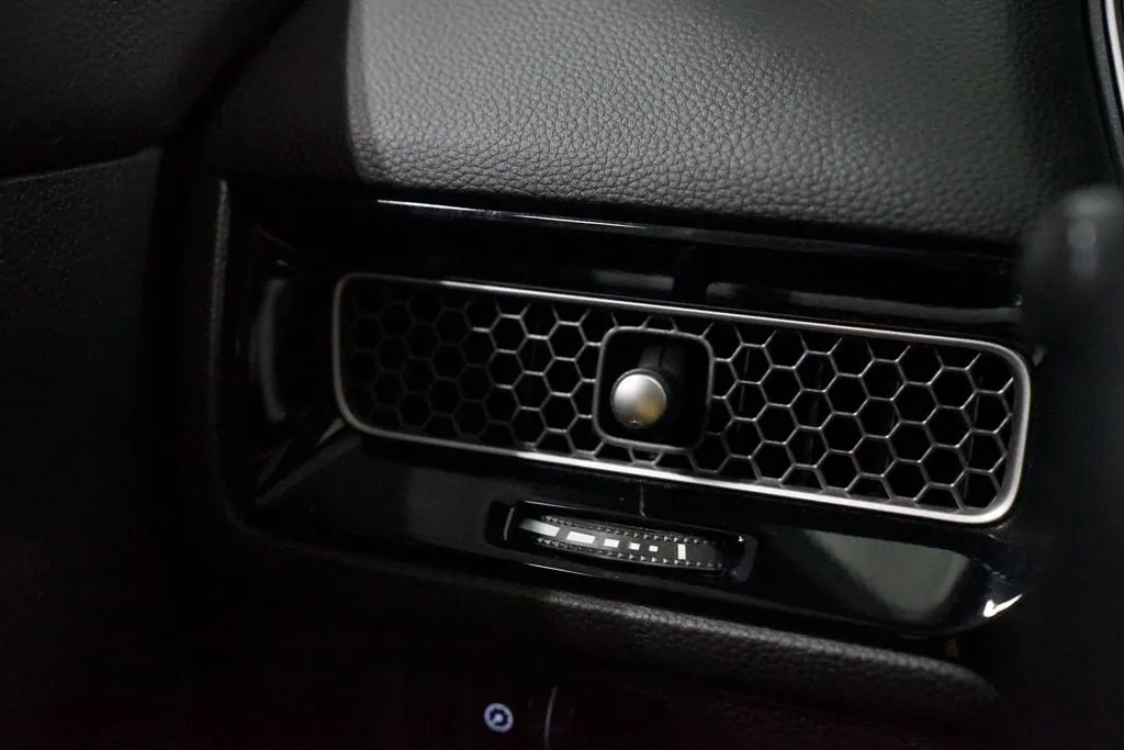 2022 Honda Civic Sport Touring thumbnail 24