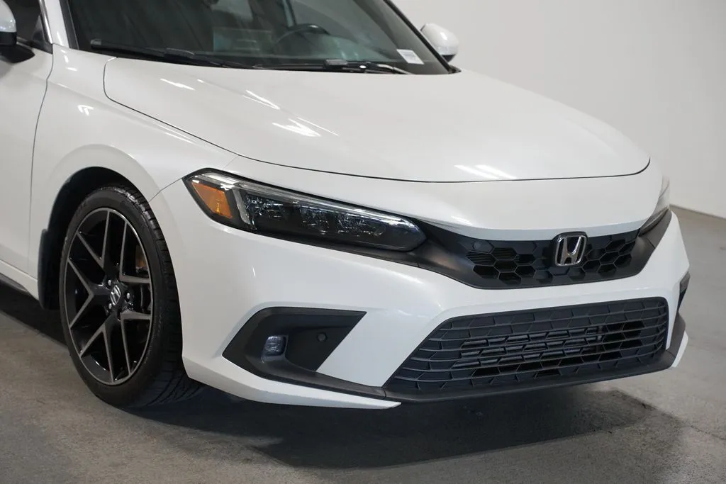 2022 Honda Civic Sport Touring thumbnail 4
