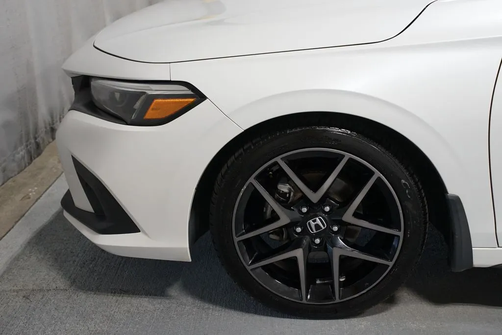 2022 Honda Civic Sport Touring thumbnail 5