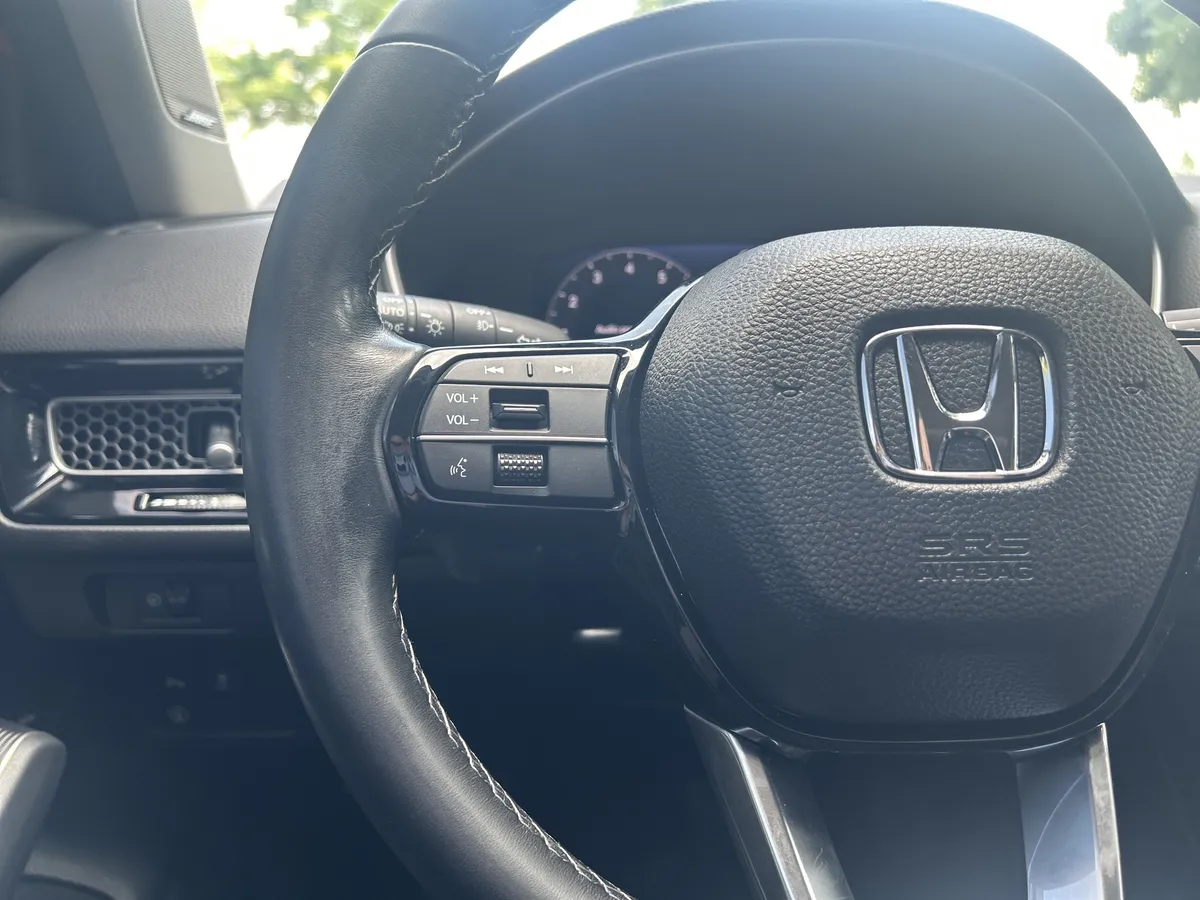 2022 Honda Civic Touring thumbnail 17