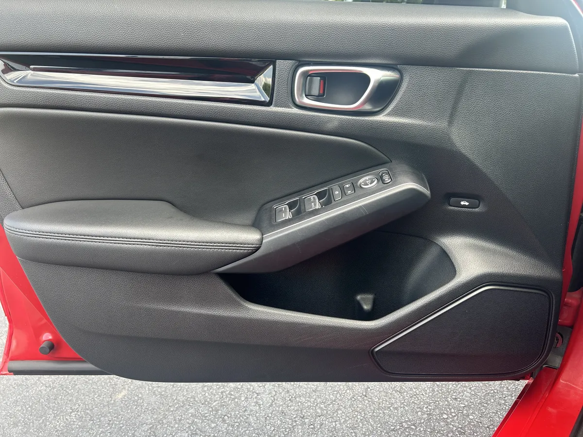 2022 Honda Civic Touring thumbnail 21