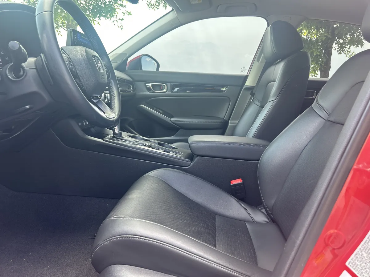 2022 Honda Civic Touring thumbnail 23