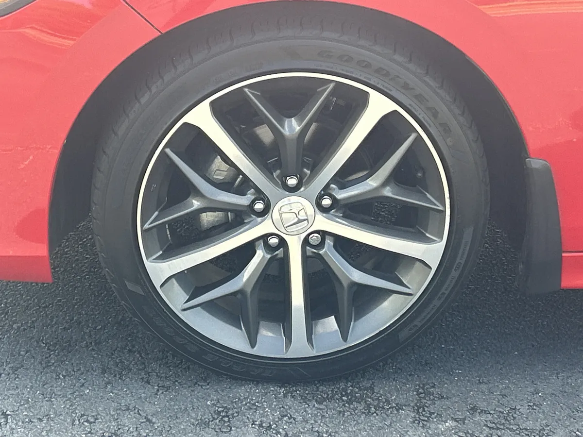 2022 Honda Civic Touring thumbnail 31