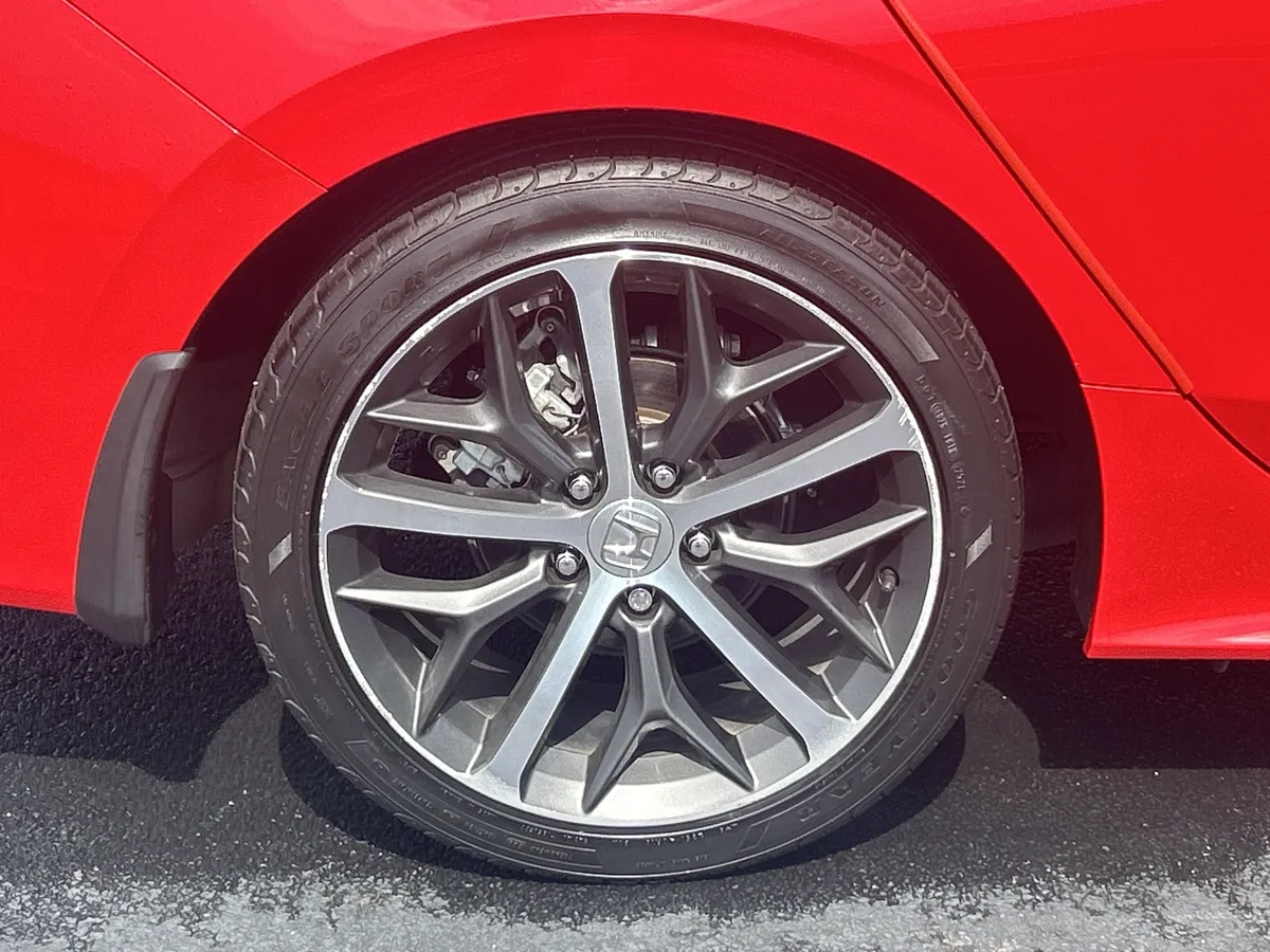 2022 Honda Civic Touring thumbnail 33