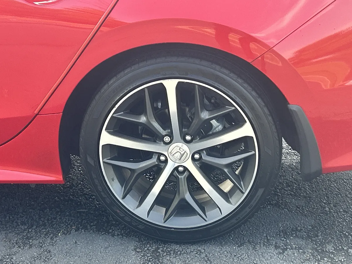 2022 Honda Civic Touring thumbnail 34