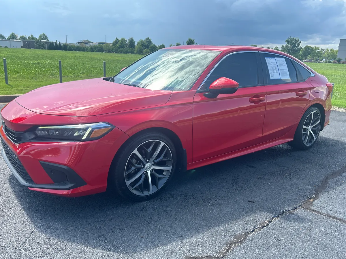 2022 Honda Civic Touring thumbnail 4