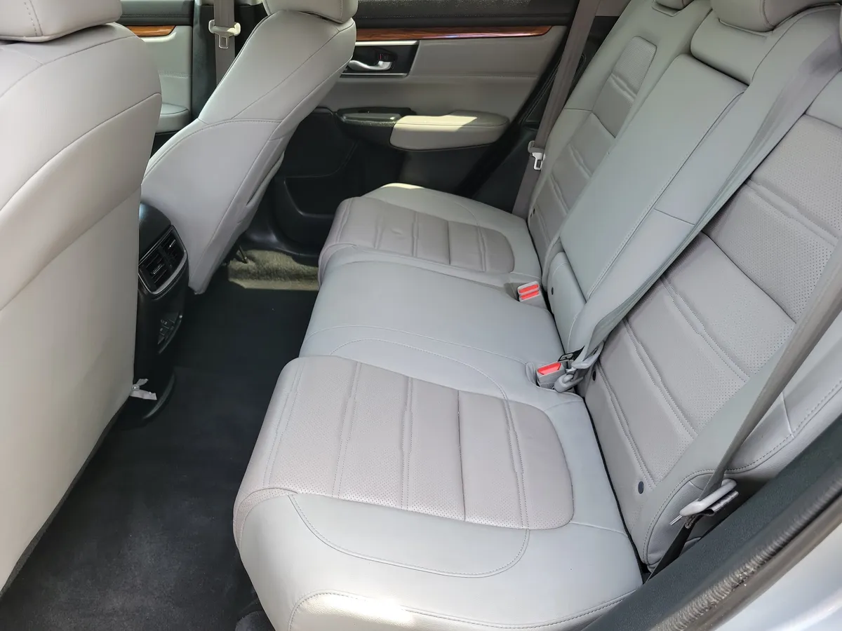 2022 Honda CR-V Hybrid Touring thumbnail 13