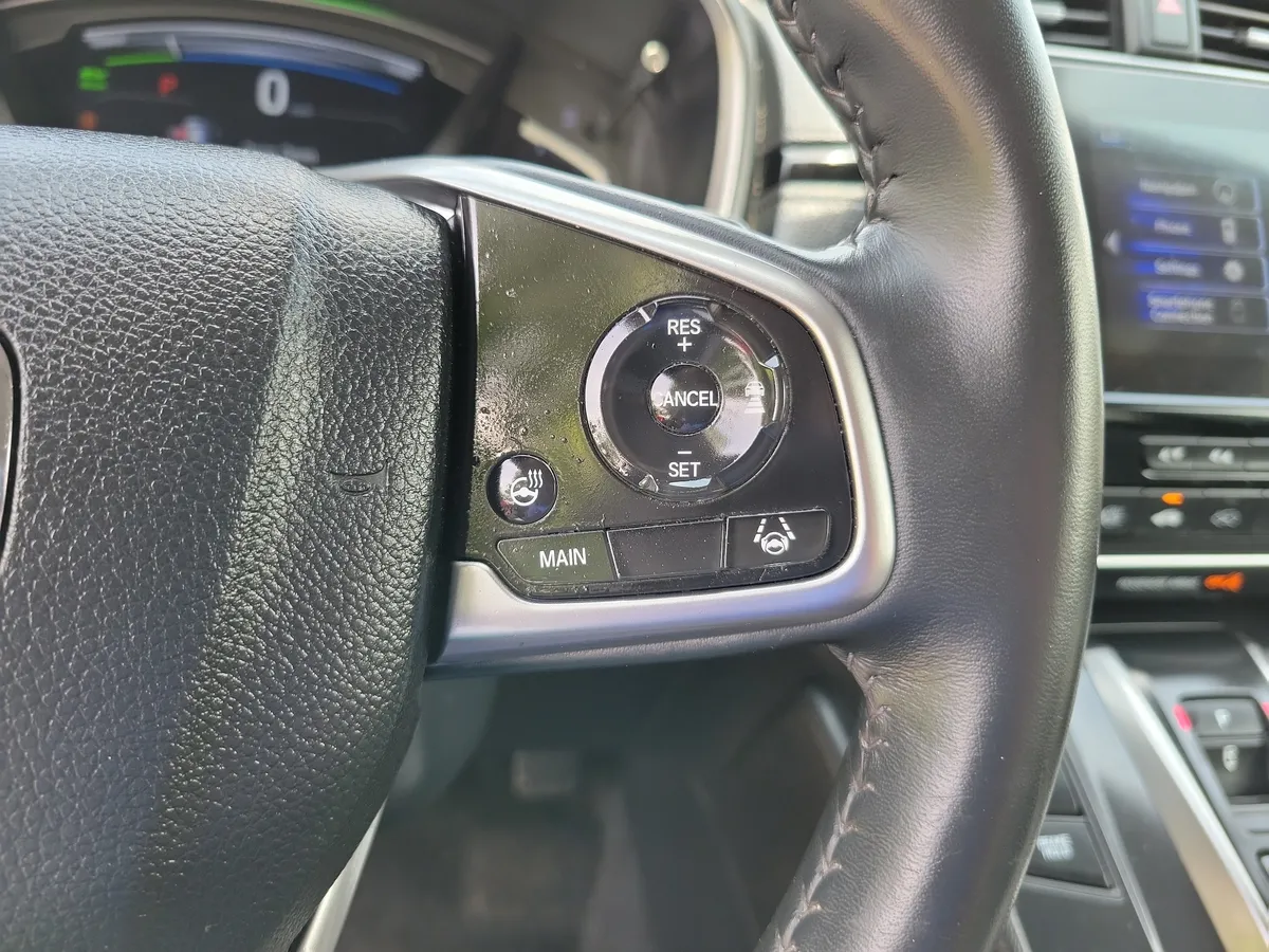 2022 Honda CR-V Hybrid Touring thumbnail 24