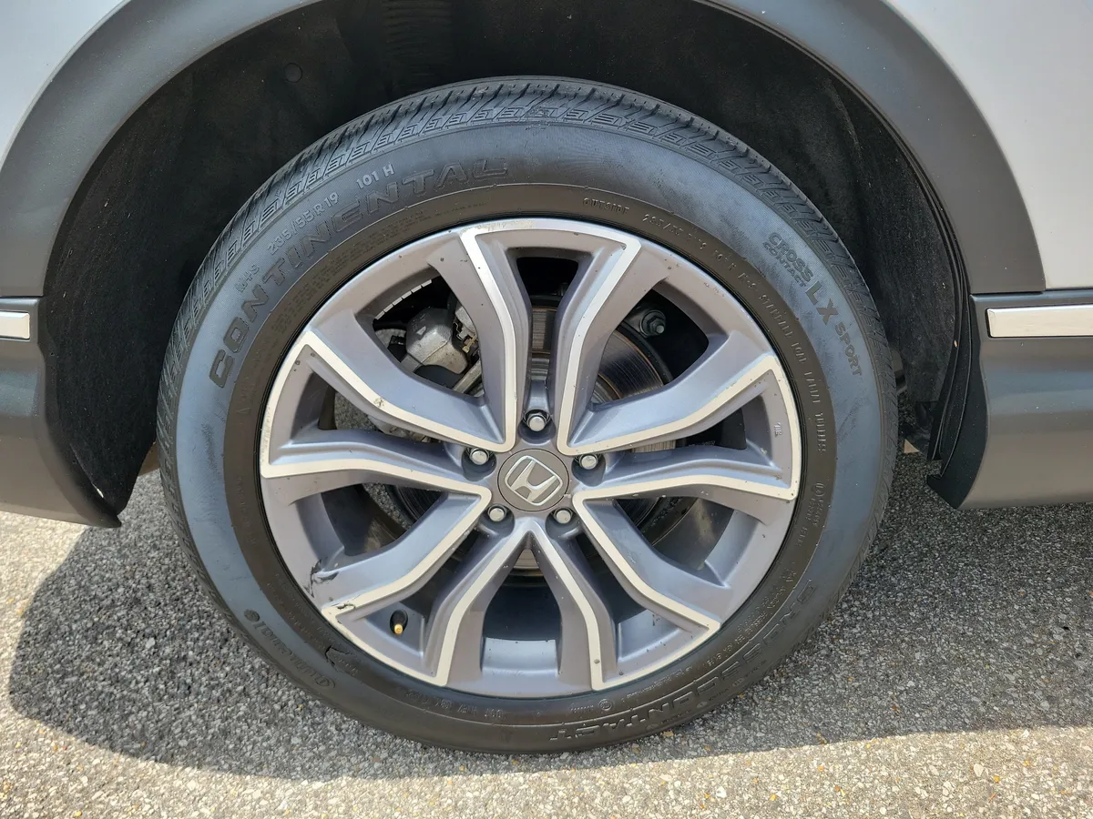 2022 Honda CR-V Hybrid Touring thumbnail 30