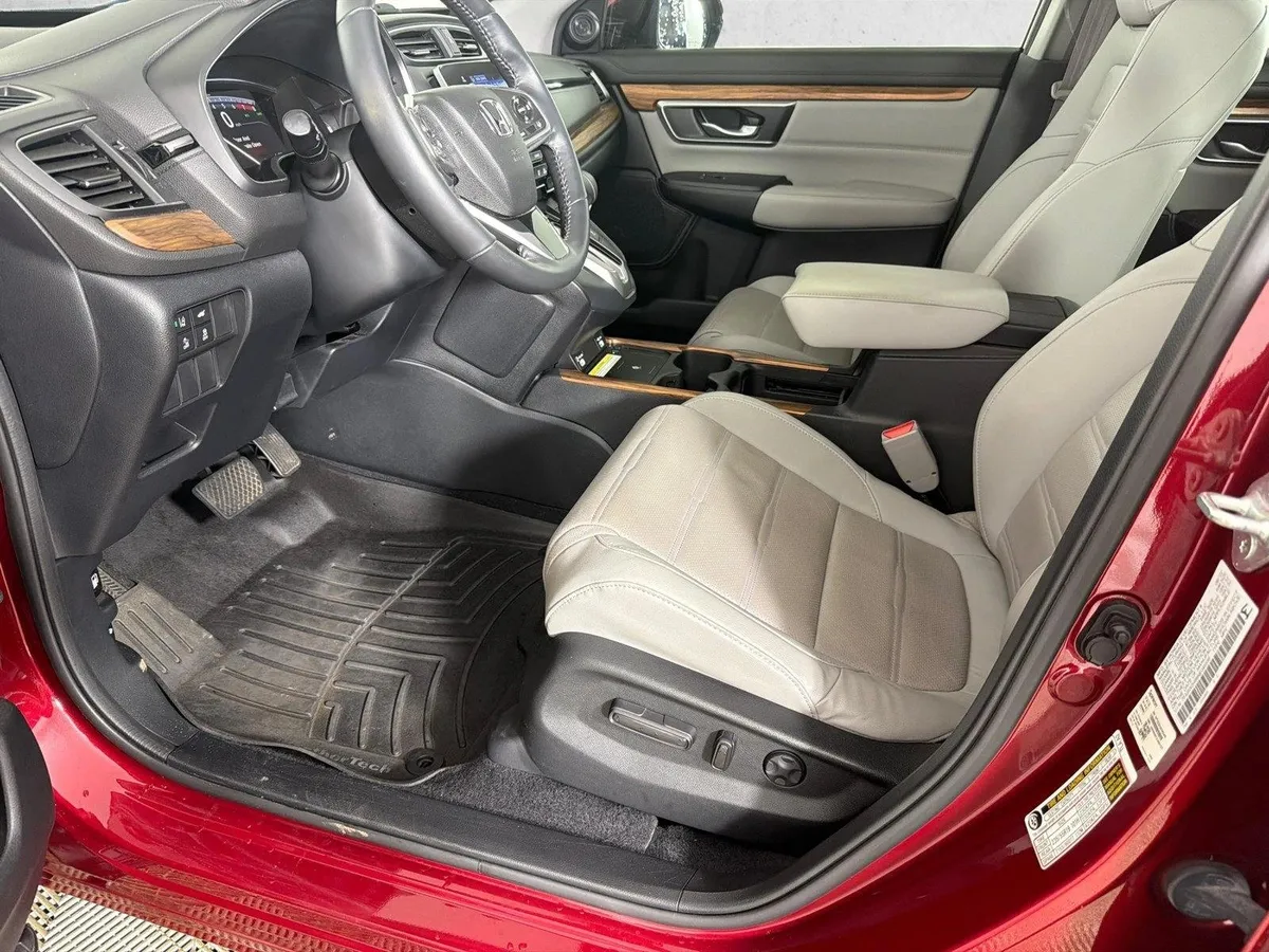 2022 Honda CR-V Touring thumbnail 11