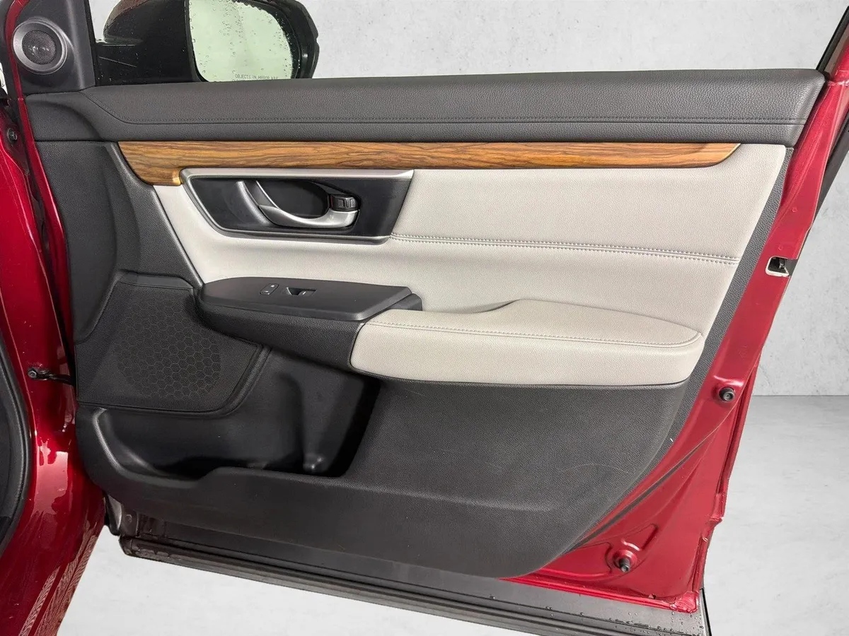 2022 Honda CR-V Touring thumbnail 16