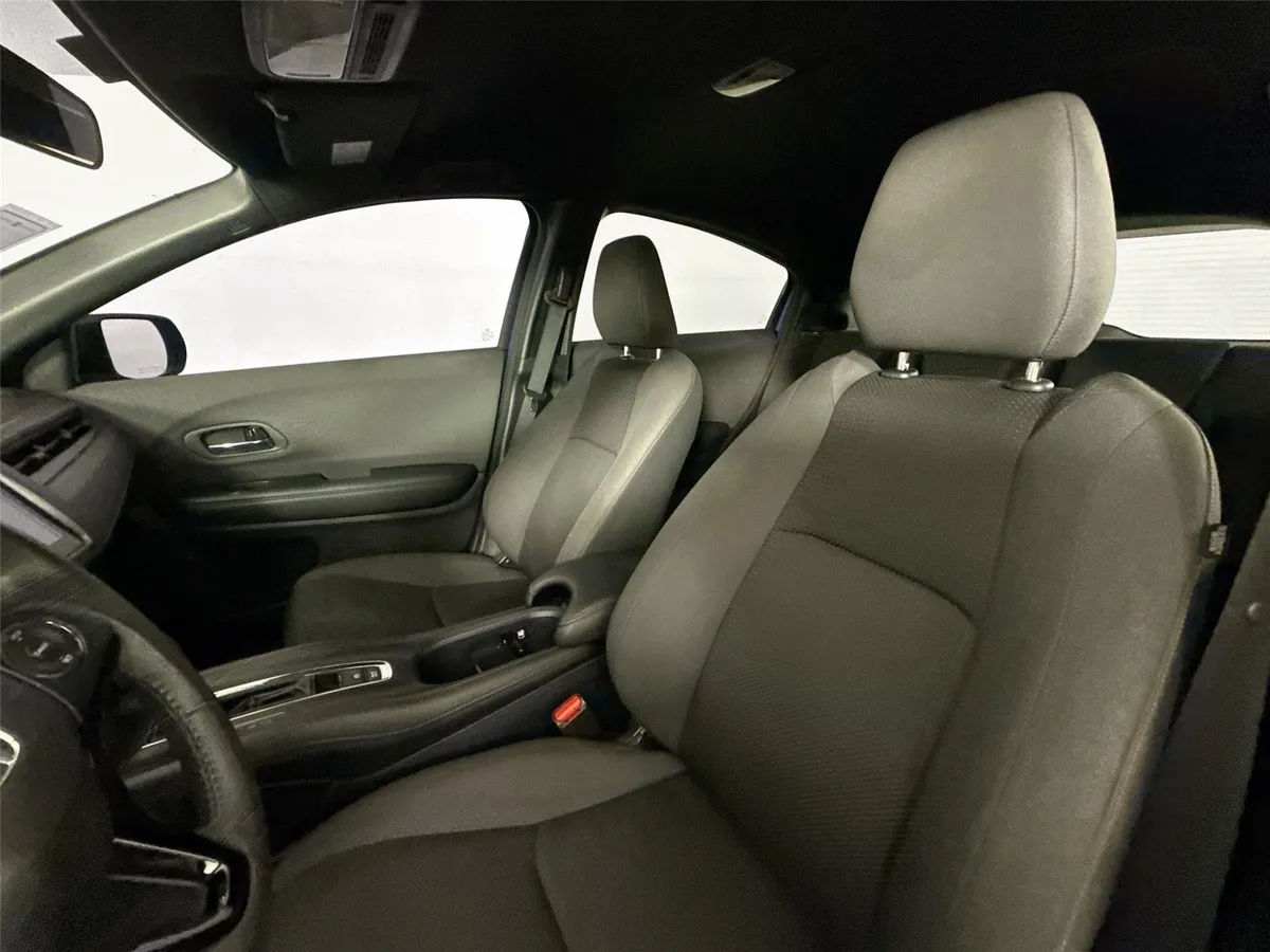 2022 Honda HR-V Sport thumbnail 3