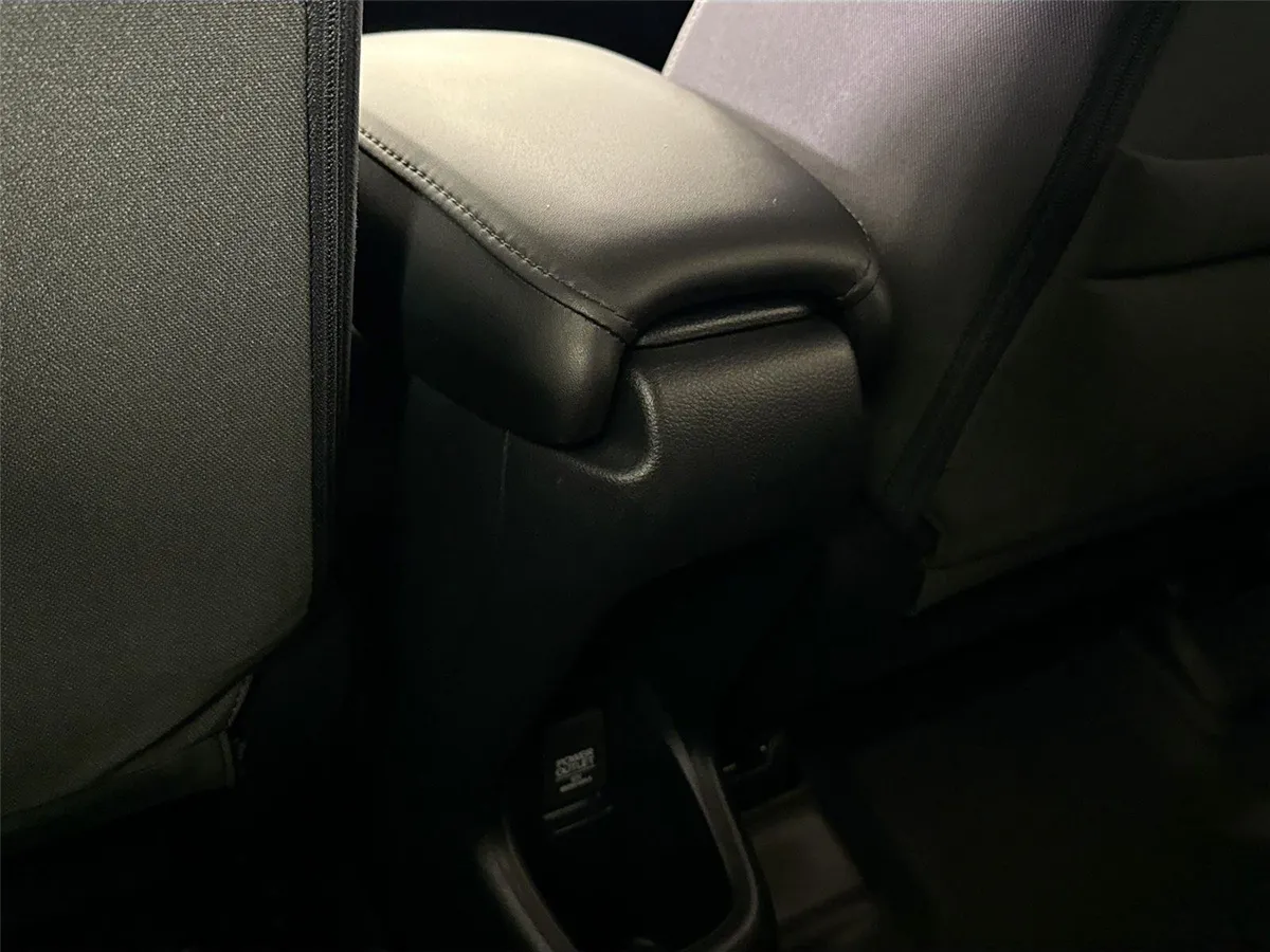 2022 Honda HR-V Sport thumbnail 30