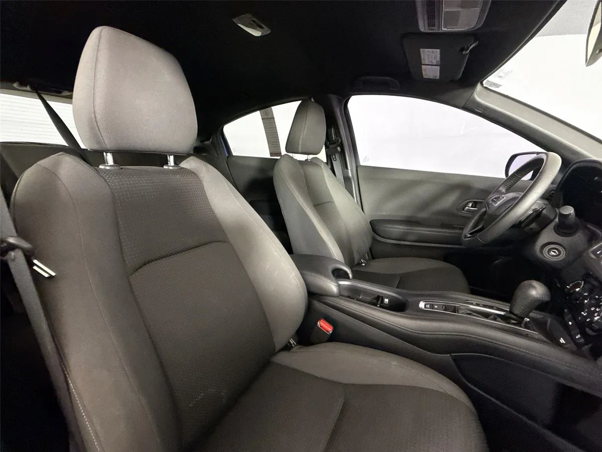 2022 Honda HR-V Sport thumbnail 35