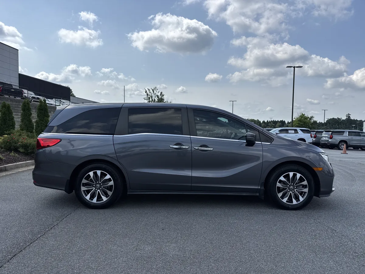 2022 Honda Odyssey EX-L thumbnail 10