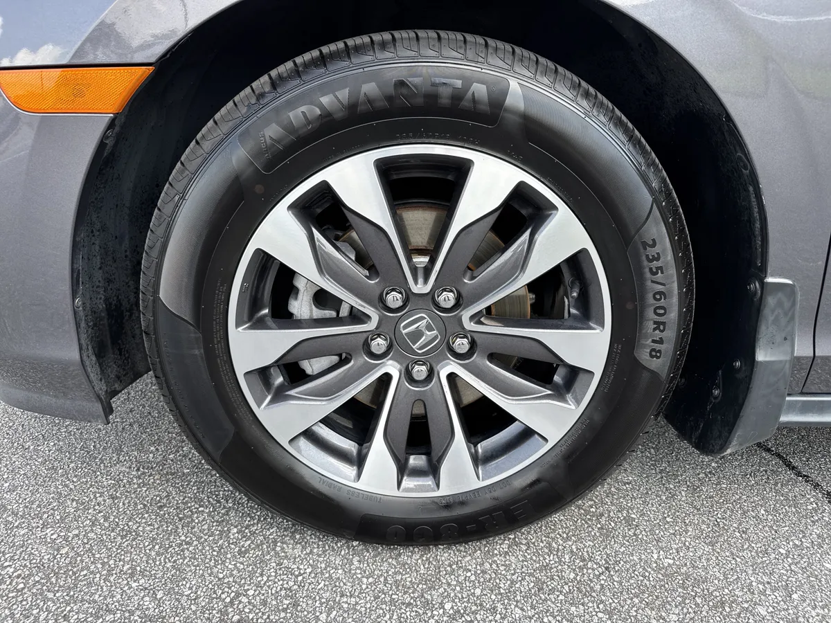 2022 Honda Odyssey EX-L thumbnail 12