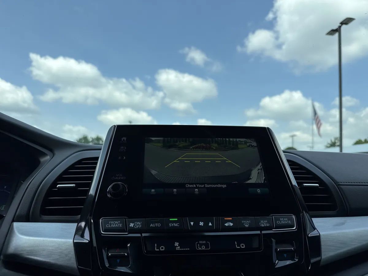 2022 Honda Odyssey EX-L thumbnail 23