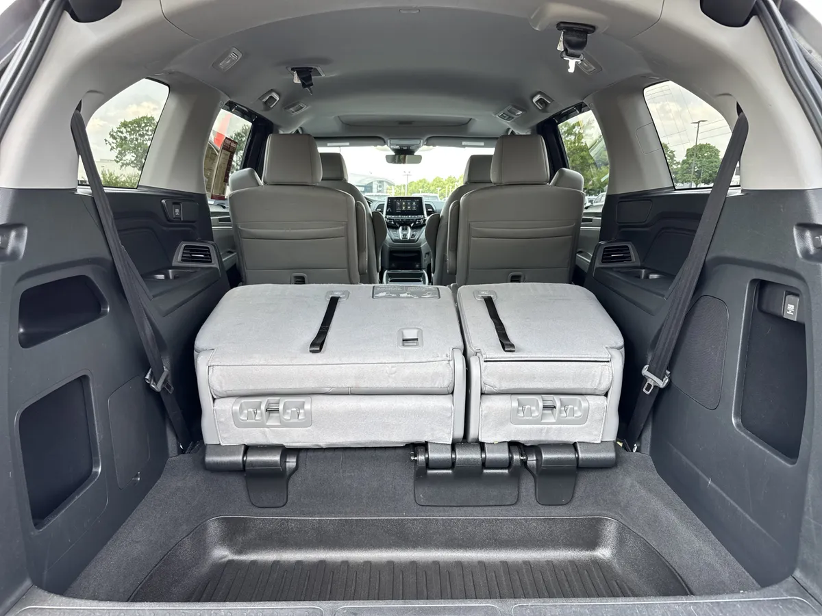 2022 Honda Odyssey EX-L thumbnail 34