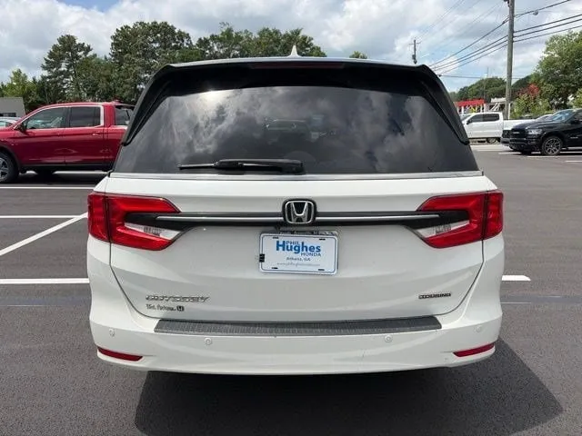 2022 Honda Odyssey Touring thumbnail 4