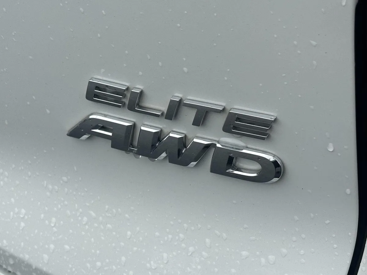 2022 Honda Pilot Elite thumbnail 11
