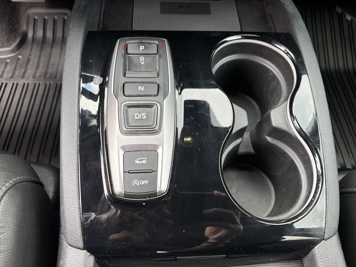 2022 Honda Pilot Elite thumbnail 12