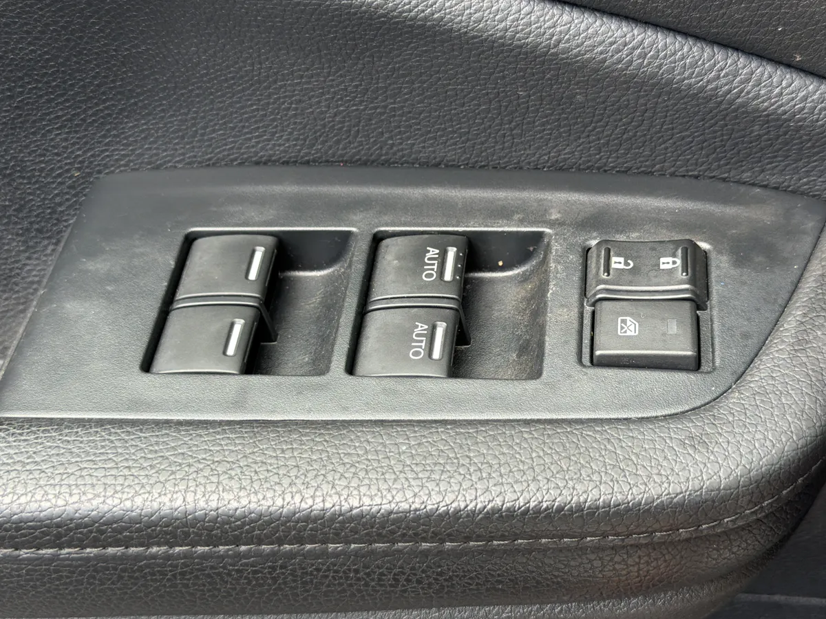 2022 Honda Pilot Elite thumbnail 19