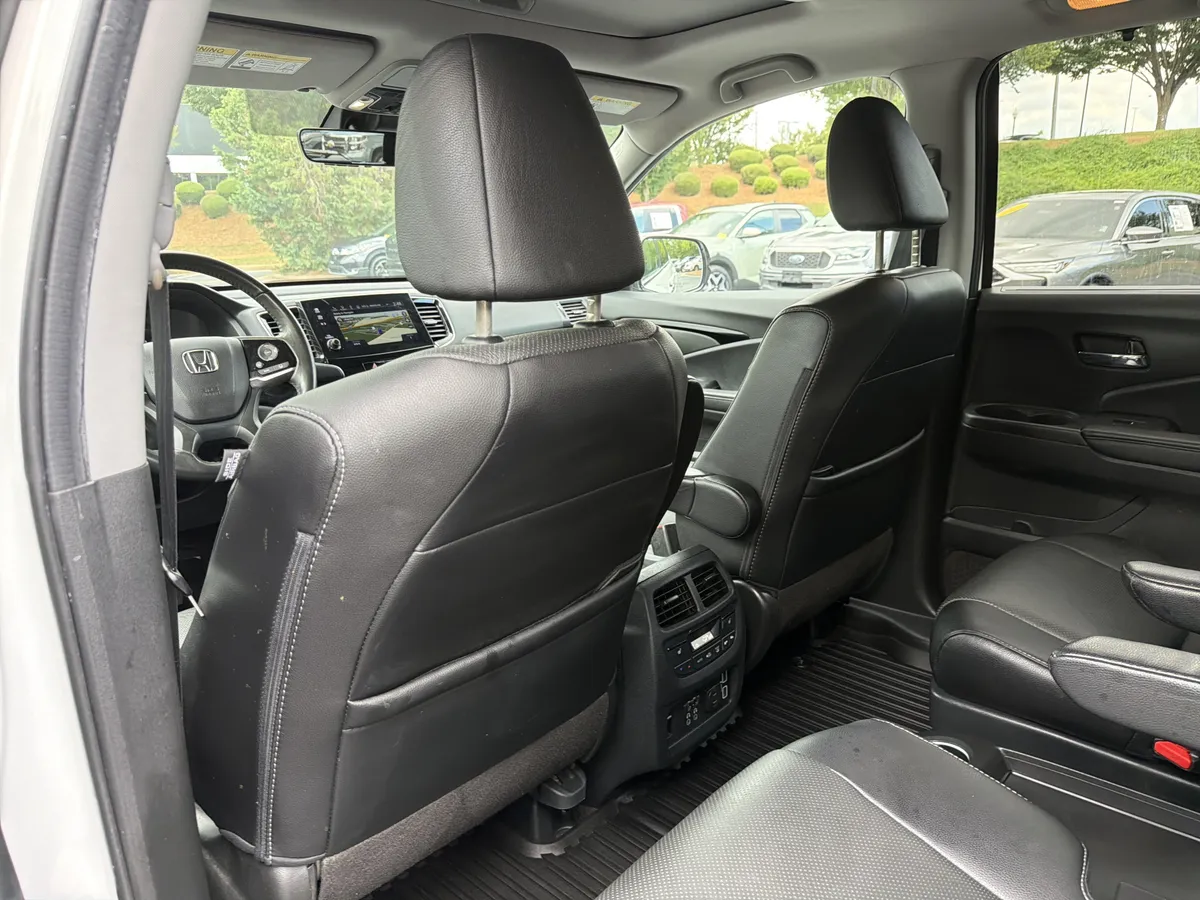 2022 Honda Pilot Elite thumbnail 24
