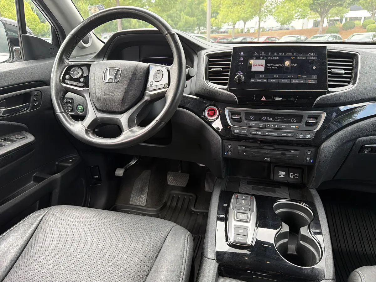 2022 Honda Pilot Elite thumbnail 3