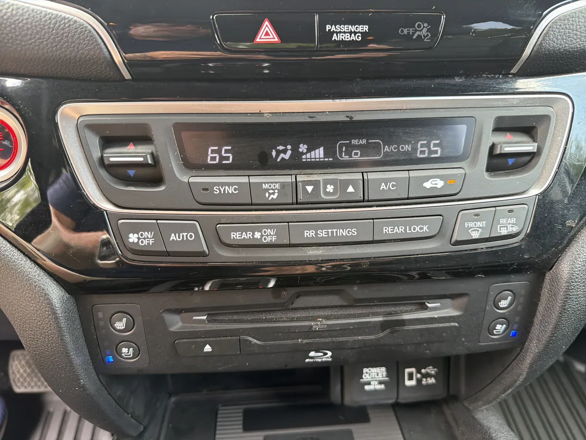 2022 Honda Pilot Elite thumbnail 9