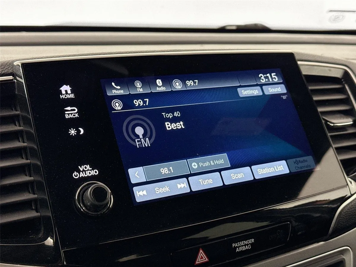2022 Honda Pilot Sport thumbnail 22